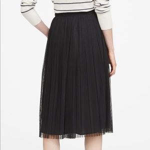 Banana Republic Black Tulle type midi skirt